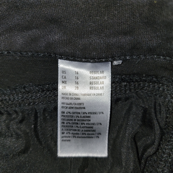 American Eagle Hi-Rise Mini Jean Skirt - Size 16 - Black - Picture 4 of 7